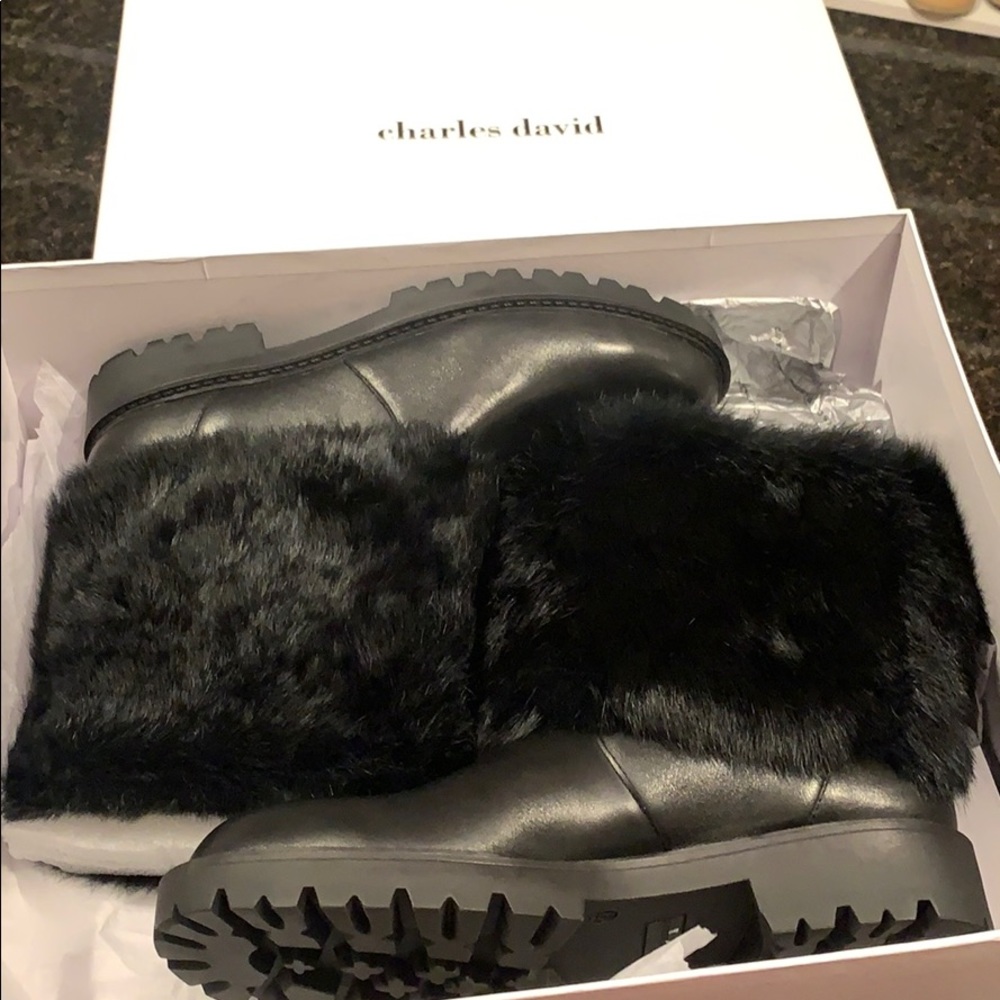 Charles David black leather fur boots size 9M